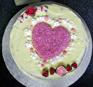 Easy Valentines Cake.
