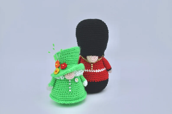 queen and guard gnome amigurumi figures for the jubilee